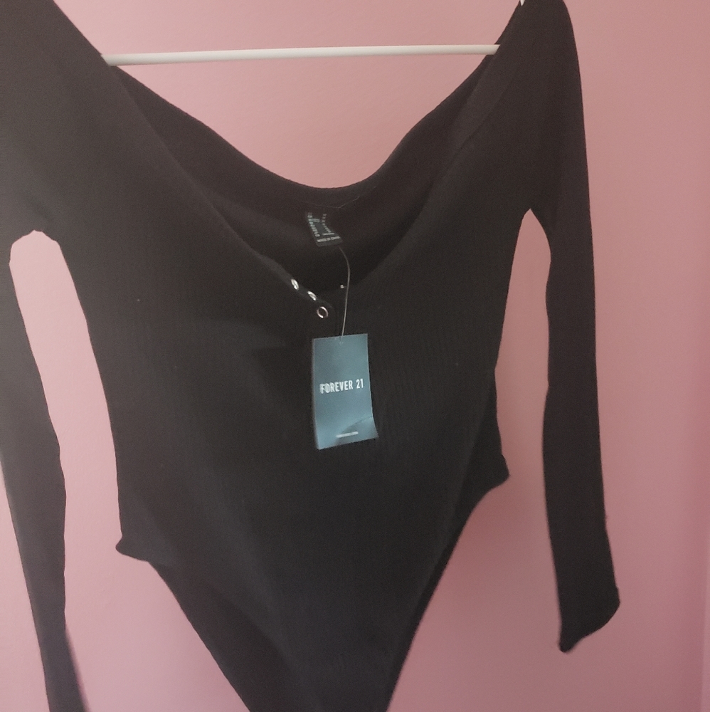 Black ribbed long-sleeve bodysuit